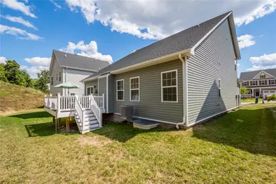 2027 Pinnacle Way, South Park, PA 15129 - Photo 17