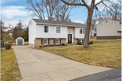 208 Woodhaven Dr, South Fayette, PA 15017 - Photo 3