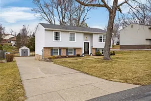 208 Woodhaven Dr, South Fayette, PA 15017 - Photo 3