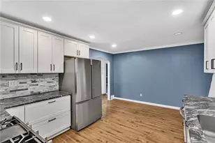 240 Wilkins Ave, East Pittsburgh, PA 15112 - Photo 17