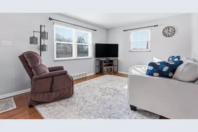 6 Suffolk Drive, Robinson Twp, PA 15108 - Photo 7