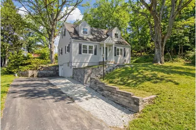 6 Suffolk Drive, Robinson Twp, PA 15108 - Photo 1