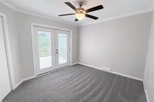 417 Division Ave, Ellwood City, PA 16117 - Photo 19