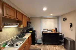 1185 Bucknell Dr, Monroeville, PA 15146 - Photo 17