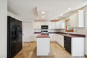 1051 Finchley Rd, North Huntingdon, PA 15642 - Photo 15