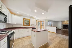 1051 Finchley Rd, North Huntingdon, PA 15642 - Photo 13