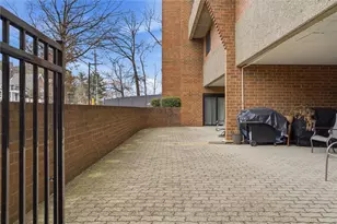 5715 Beacon St, Pittsburgh, PA 15217 - Photo 45