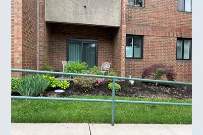 5715 Beacon St #107, Pittsburgh, PA 15217 - Photo 47