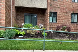 5715 Beacon St, Pittsburgh, PA 15217 - Photo 47