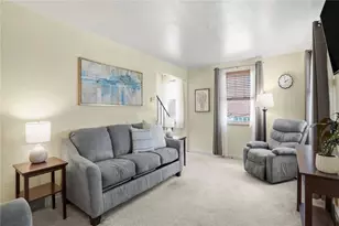 2180 Pauline Ave, Beechview, PA 15216 - Photo 9