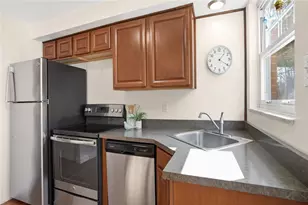 2180 Pauline Ave, Beechview, PA 15216 - Photo 15