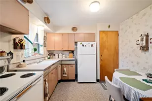 438 Diller Ave, West Mifflin, PA 15122 - Photo 9