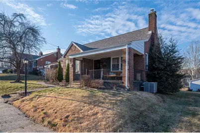 32 W Tacoma Ave, Latrobe, PA 15650 - Photo 3