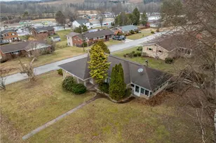 616 Boxwood Dr, Unity Township, PA 15650 - Photo 29