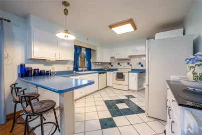 616 Boxwood Dr, Unity Township, PA 15650 - Photo 9