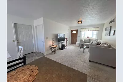 1535 Charles St, Hermitage, PA 16148 - Photo 9