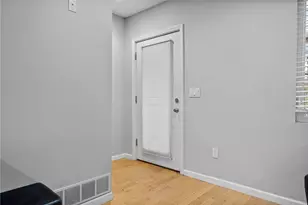 2619 Stromberg St, Pittsburgh, PA 15203 - Photo 3