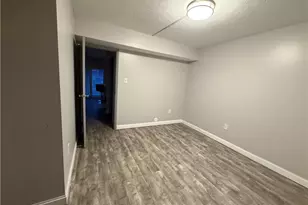 3230 Kennett Sq, Pittsburgh, PA 15213 - Photo 9