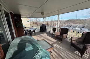 225 Chaucer Dr, Irwin, PA 15642 - Photo 7