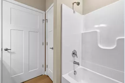 294 Olivia Dr, Pittsburgh, PA 15068 - Photo 11