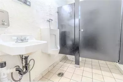 825 5th Ave, East McKeesport, PA 15035 - Photo 21