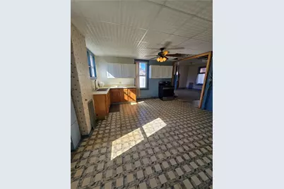 622 W Main St, Rural Valley Boro, PA 16249 - Photo 5