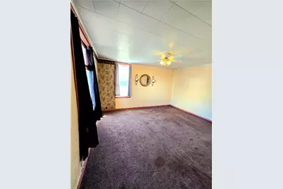 622 W Main St, Rural Valley Boro, PA 16249 - Photo 9