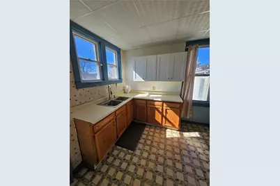 622 W Main St, Rural Valley Boro, PA 16249 - Photo 3