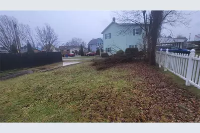 1319 Jefferson St, Latrobe, PA 15650 - Photo 5