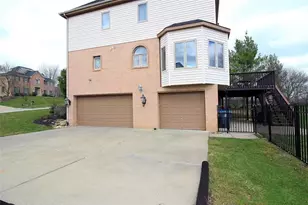 702 Magnolia Ln, Cranberry Township, PA 16066 - Photo 49