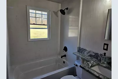 908 New Castle Rd, Franklin Township, PA 16001 - Photo 13