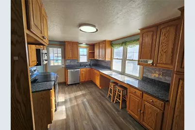 908 New Castle Rd, Franklin Township, PA 16001 - Photo 5