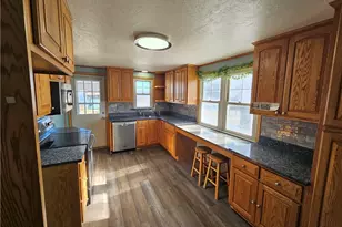 908 New Castle Rd, Franklin Township, PA 16001 - Photo 5