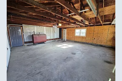 908 New Castle Rd, Franklin Township, PA 16001 - Photo 19