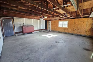 908 New Castle Rd, Franklin Township, PA 16001 - Photo 19