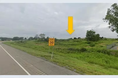 835 Perry Hwy, East Lackawannock Township, PA 16137 - Photo 3