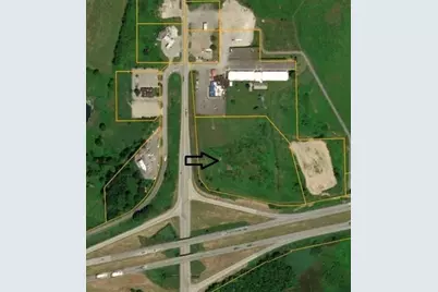 835 Perry Hwy, East Lackawannock Township, PA 16137 - Photo 1