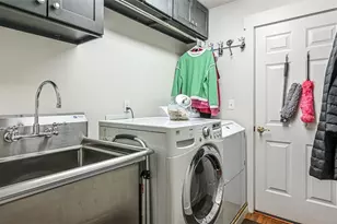 609 Cheshire Dr, Seven Fields Boro, PA 16046 - Photo 17