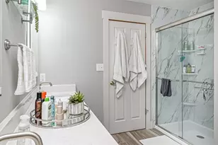 609 Cheshire Dr, Seven Fields Boro, PA 16046 - Photo 21