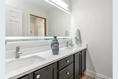 609 Cheshire Drive, Seven Fields Boro, PA 16046 - Photo 25