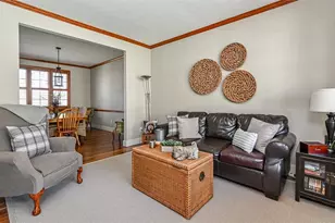 609 Cheshire Dr, Seven Fields Boro, PA 16046 - Photo 7