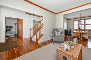 609 Cheshire Dr, Seven Fields Boro, PA 16046 - Photo 5