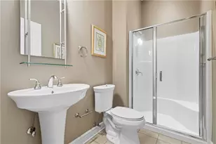 1219 Fairstead Ln, Pittsburgh, PA 15217 - Photo 7