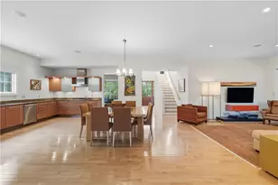 1219 Fairstead Ln, Pittsburgh, PA 15217 - Photo 13