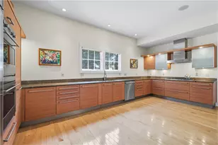 1219 Fairstead Ln, Pittsburgh, PA 15217 - Photo 15