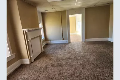 138 Victoria Dr, Franklin Township, PA 15370 - Photo 9