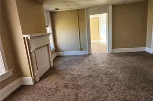 138 Victoria Dr, Franklin Township, PA 15370 - Photo 9