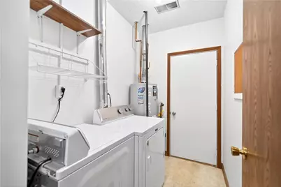 1481 Greenbriar Ct, South Park, PA 15129 - Photo 15