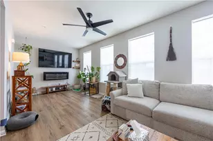 103 Sweetwater Dr, Moon/Crescent Twp, PA 15108 - Photo 3