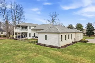 2440 Pierce Bluffs Dr, Hermitage, PA 16148 - Photo 49